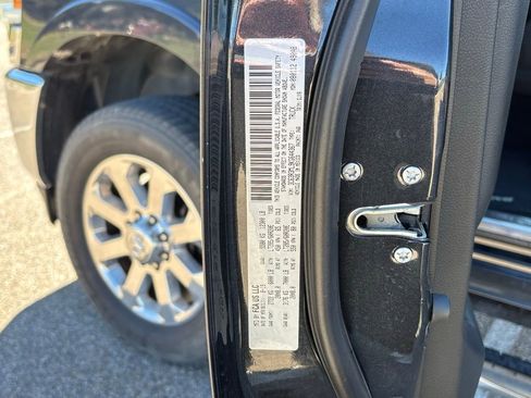 Used 2019 RAM 3500 Laramie image 14