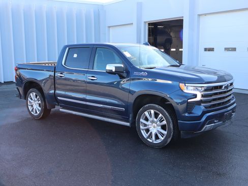 Used 2022 Chevrolet Silverado 1500 High Country w/ High Country Premium Package image 13