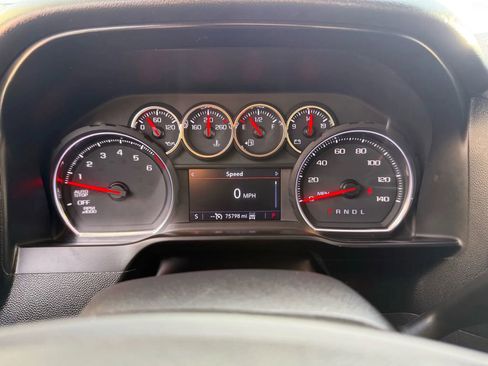 Used 2019 Chevrolet Silverado 1500 LT Trail Boss image 24