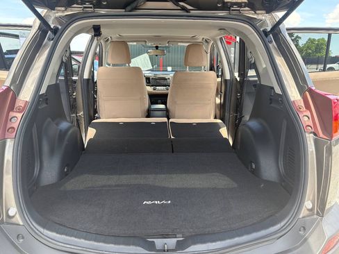 Used 2013 Toyota RAV4 XLE AWD/4WD image 30
