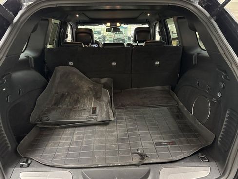 Used 2016 Jeep Grand Cherokee Limited w/ Luxury Group II image 13