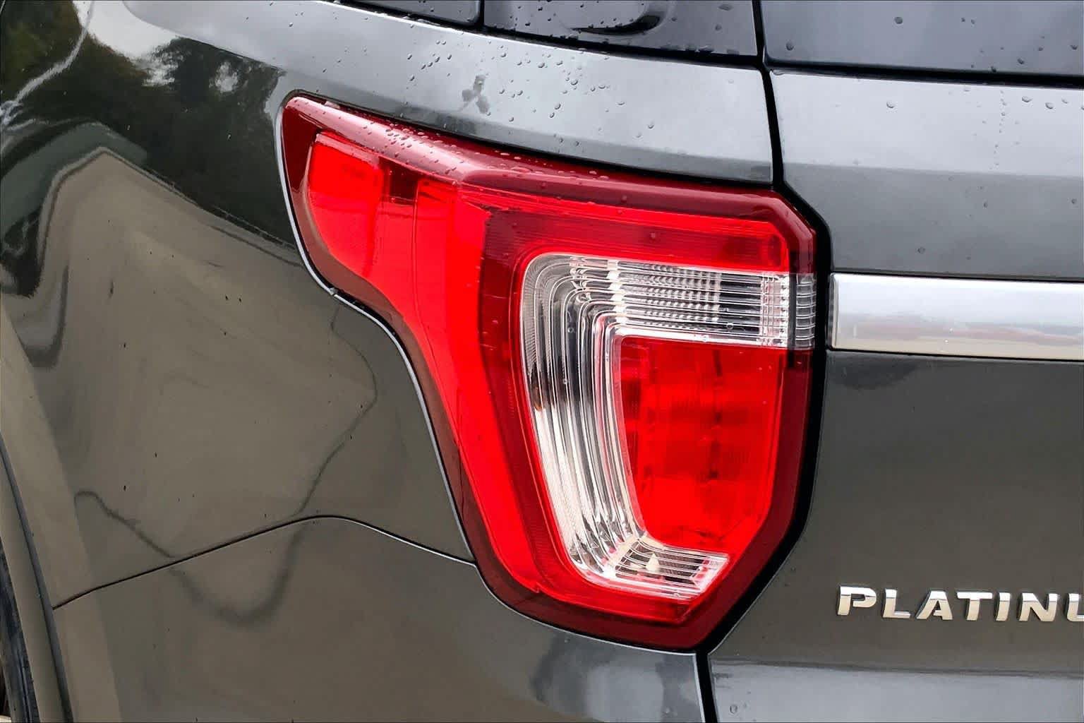 Used 2019 Ford Explorer Platinum AWD/4WD image 28