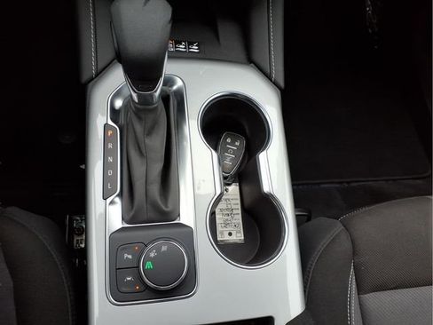 Certified 2024 Chevrolet Blazer LT w/ Convenience Package image 9