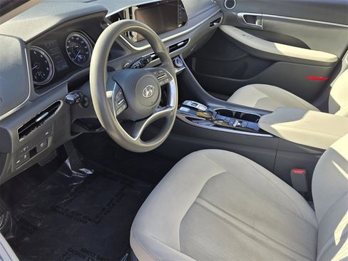 Used 2023 Hyundai Sonata SEL image 12