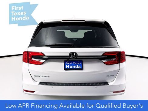 Used 2023 Honda Odyssey Elite image 8
