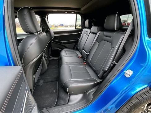 Used 2025 Jeep Wagoneer S Limited image 26