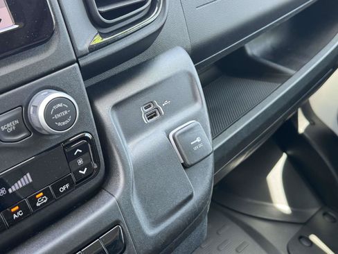 Used 2026 RAM ProMaster 2500 w/ Convenience Group FWD image 30
