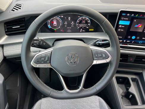 New 2026 Volkswagen Tiguan S image 14