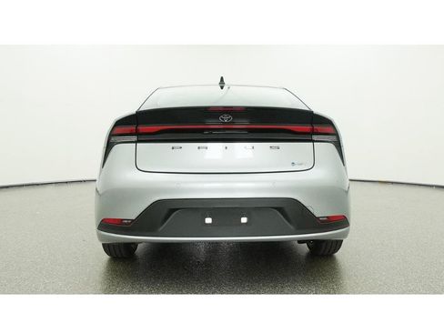 New 2026 Toyota Prius LE FWD image 23