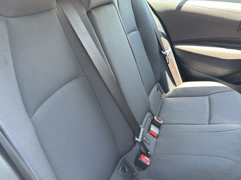 Used 2025 Toyota Corolla LE FWD image 12