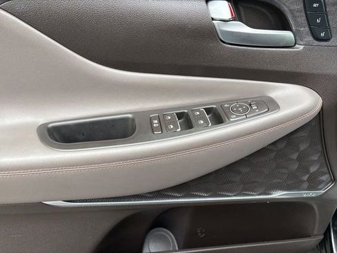 Used 2019 Hyundai Santa Fe AWD image 11