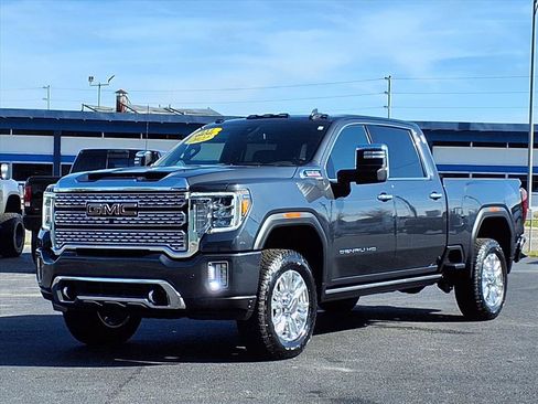 Used 2022 GMC Sierra 3500 Denali image 1