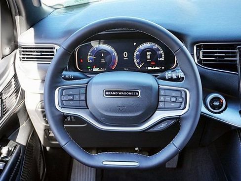 New 2026 Jeep Grand Wagoneer L Limited w/ Premium Group II image 26