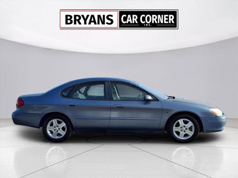 Used 2000 Ford Taurus SES image 2