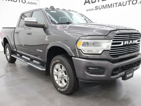 Used 2019 RAM 3500 Laramie AWD/4WD image 2