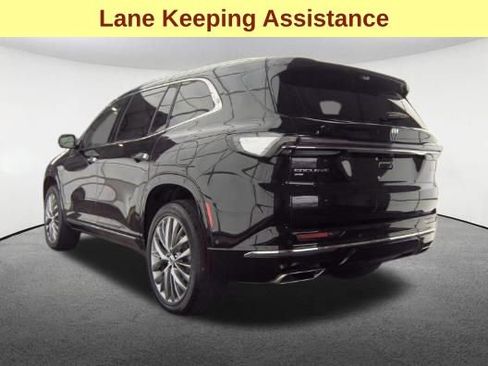Used 2025 Buick Enclave Avenir w/ Super Cruise Package AWD/4WD image 8