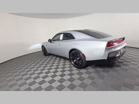 Used 2024 Dodge Charger Daytona R/T w/ Plus Group AWD/4WD image 46