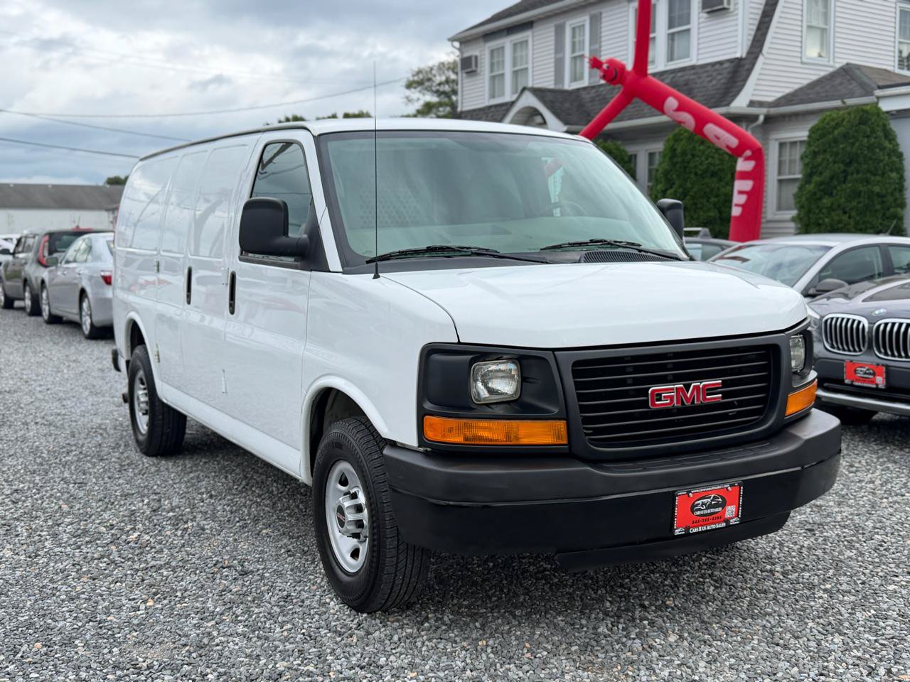 Used 2014 GMC Savana 2500 RWD image 1