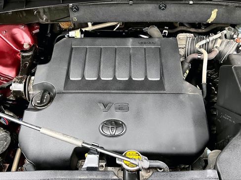 Used 2015 Toyota Highlander XLE FWD image 32