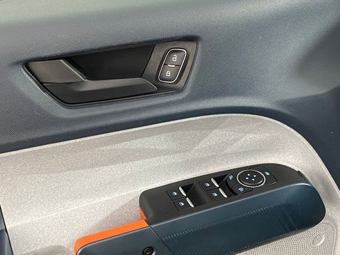 Used 2023 Ford Maverick XLT image 23