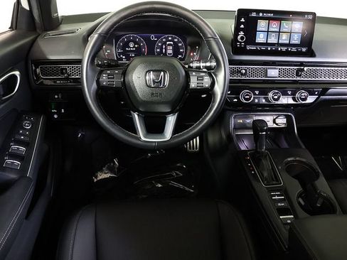 Used 2024 Honda Civic Sport Touring image 3