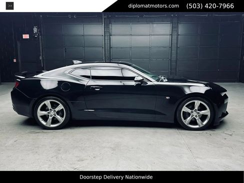 Used 2018 Chevrolet Camaro SS RWD image 56
