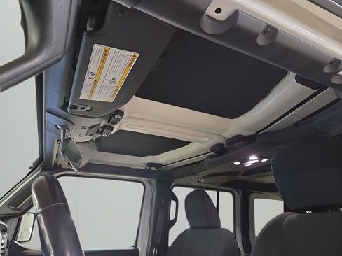 Used 2020 Jeep Wrangler Unlimited Sport S image 20