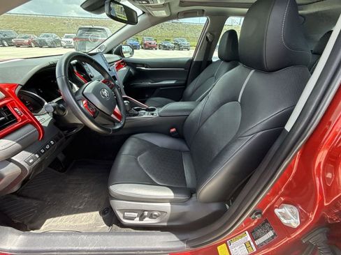 Used 2022 Toyota Camry XSE w/ Navigation Package image 30