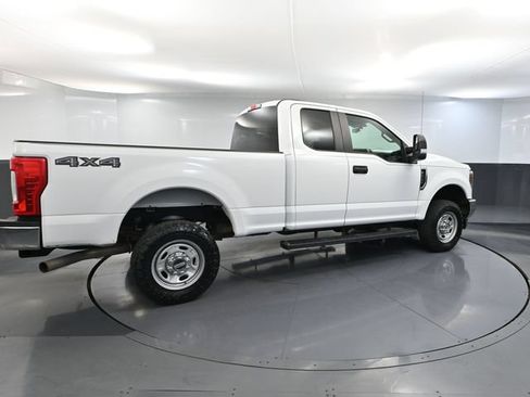 Used 2019 Ford F250 XL w/ XL Value Package AWD/4WD image 4