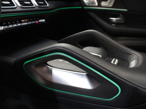 Used 2025 Mercedes-Benz GLS 63 AMG 4MATIC image 82