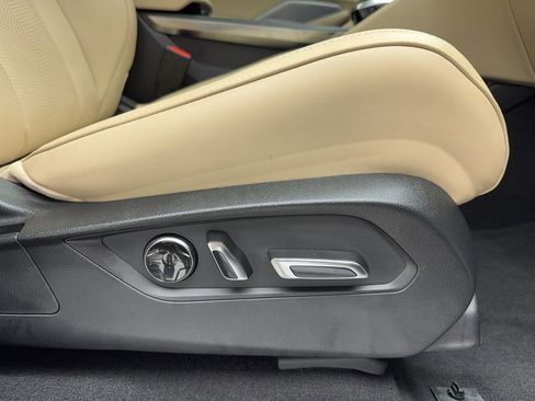 Used 2025 Acura MDX w/ Technology Package image 40