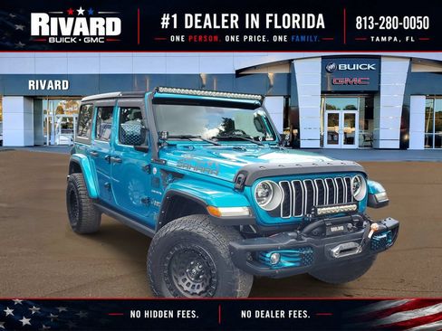 Used 2024 Jeep Wrangler Unlimited Sahara AWD/4WD image 1