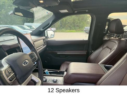 Used 2023 Ford Expedition Limited AWD/4WD image 17