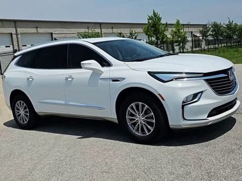 Used 2023 Buick Enclave Essence w/ Trailering Package, 5000 lbs. FWD image 2
