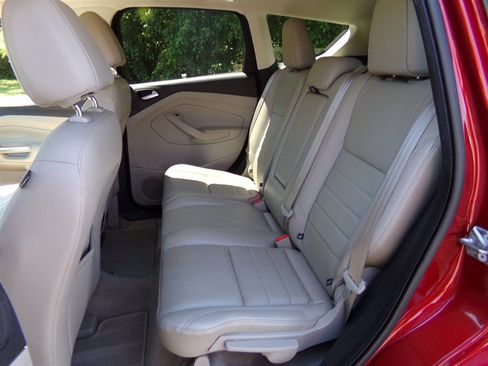 Used 2016 Ford Escape Titanium AWD/4WD image 18