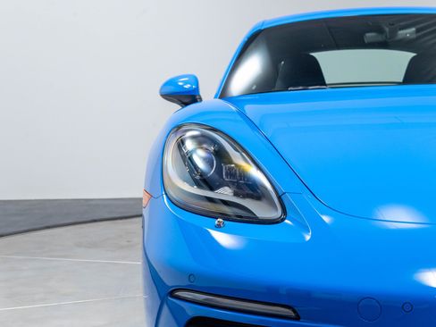 Used 2025 Porsche 718 Cayman RWD image 35