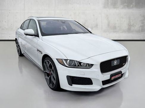 Used 2018 Jaguar XE S image 3