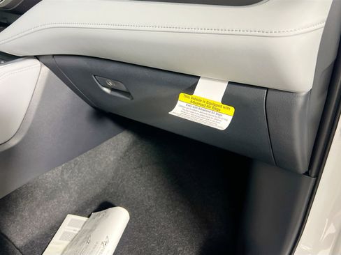 New 2026 Toyota Highlander Limited image 34