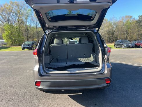 Used 2019 Toyota Highlander Plus image 26