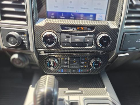 Used 2020 Ford F150 Raptor w/ Equipment Group 802A Luxury AWD/4WD image 23