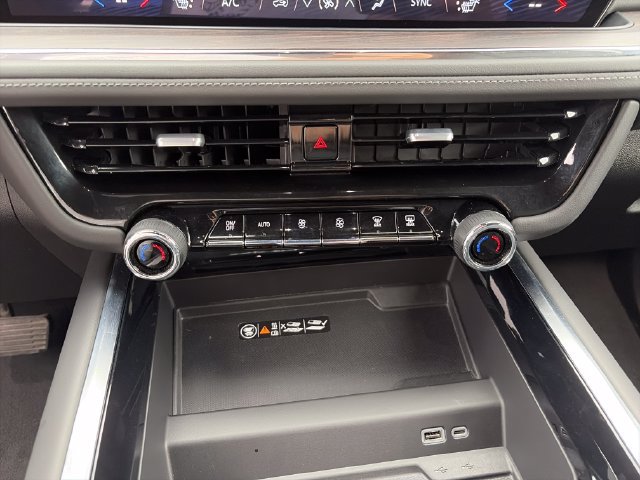 Used 2026 Chevrolet Tahoe LT RWD image 15