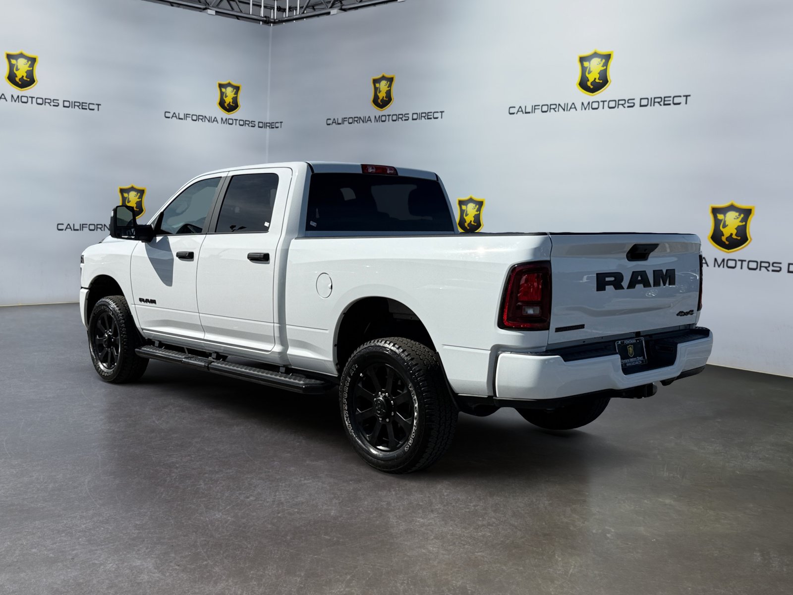 Used 2025 RAM 2500 Big Horn AWD/4WD image 3