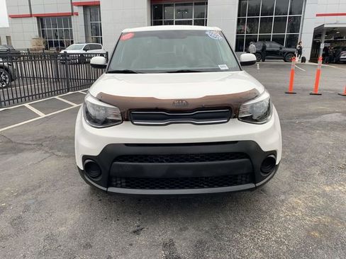 Used 2019 Kia Soul image 3