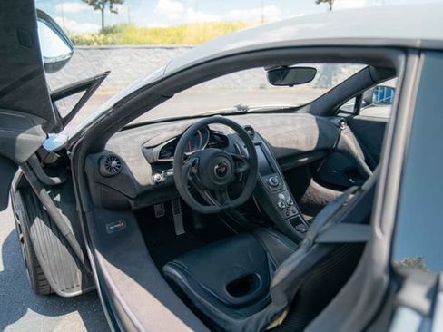 Used 2016 McLaren 675LT Coupe RWD image 37