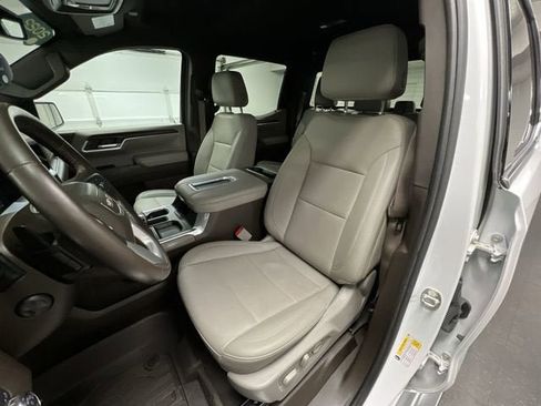 Certified 2022 GMC Sierra 1500 SLT w/ SLT Convenience Package image 19