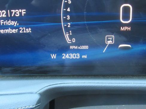 Used 2024 Cadillac XT4 Premium Luxury image 41