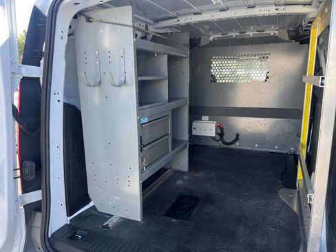 Used 2016 Ford Transit Connect XL FWD image 18