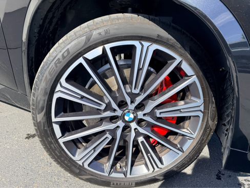Used 2025 BMW X1 M35i w/ Premium Package image 9