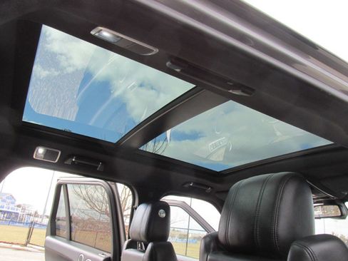 Used 2016 Land Rover Range Rover HSE image 57