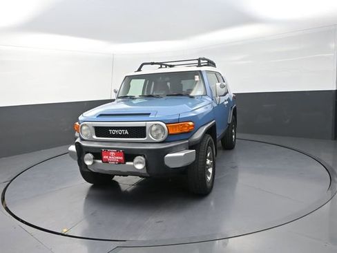 Used 2011 Toyota FJ Cruiser 4WD w/ Convenience Pkg image 30